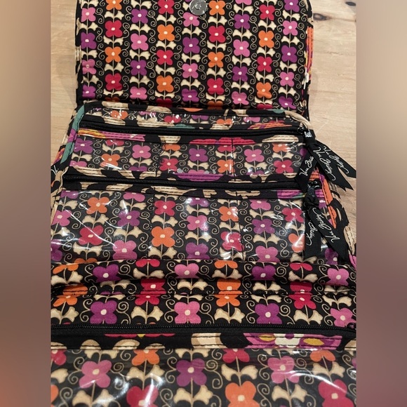 Vera Bradley Floral Paisley Berry Gold Maroon Accessory Makeup Foldover Snap Bag - Picture 8 of 8